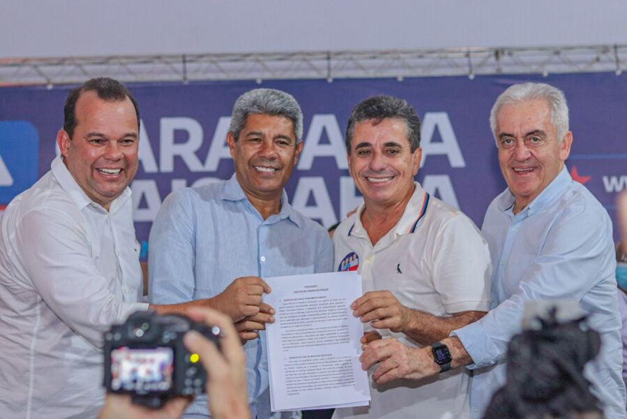 Imagem ilustrativa da imagem Otto compara Jerônimo a Lula e fala em 'coragem' de pré-candidatos