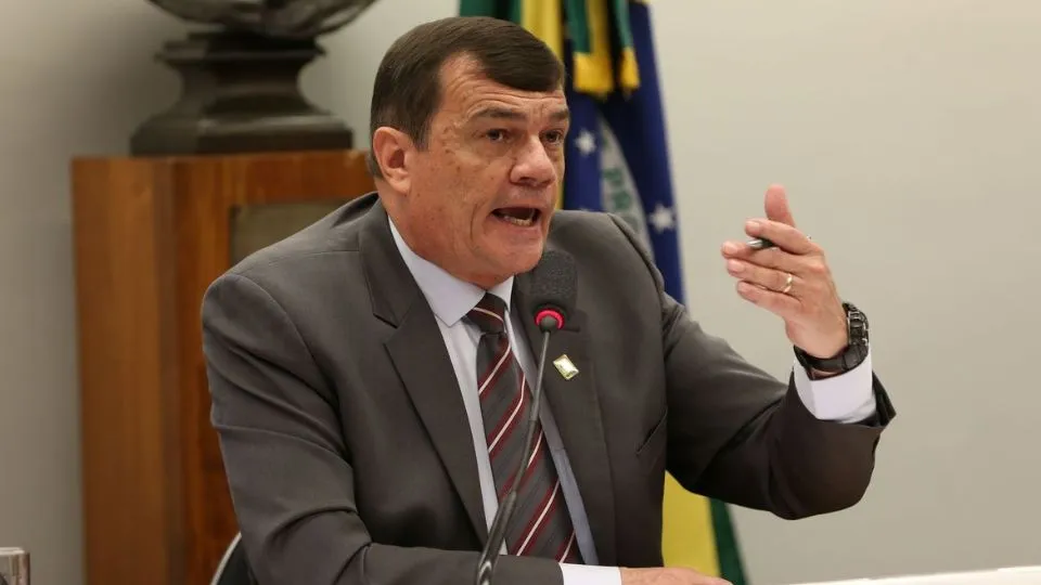 O ministro da Defesa, Paulo Sérgio Nogueira, havia enviado ao TSE, em 1º de agosto pedido para que o tribunal atendesse as solicitações de julho de 2022, dentre elas  os dados das duas últimas eleições gerais