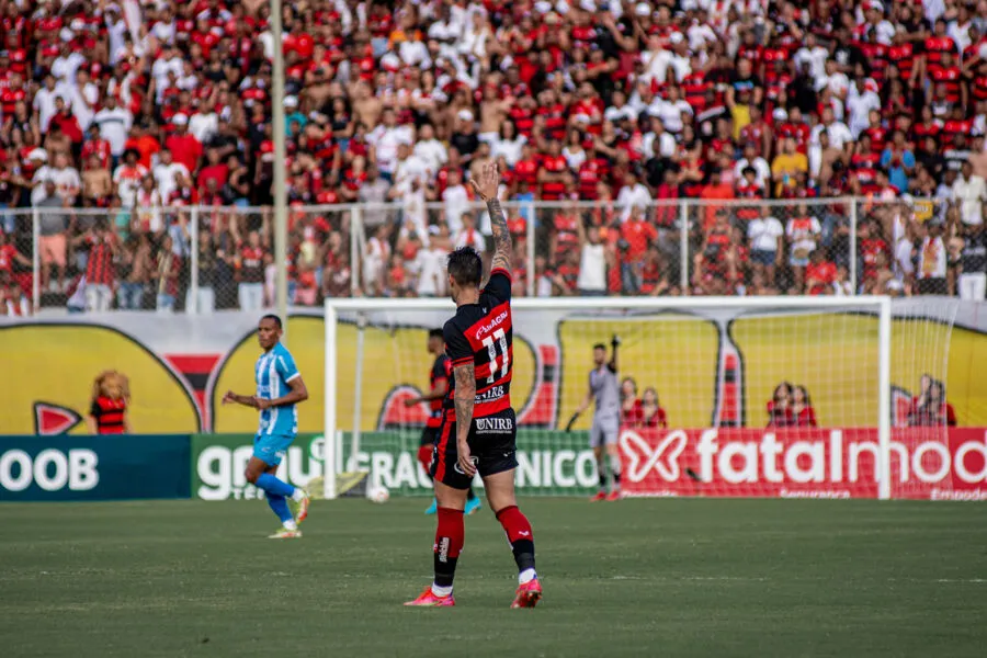 Rafinha é o destaque 
 rubro-negro na Terceira Divisão