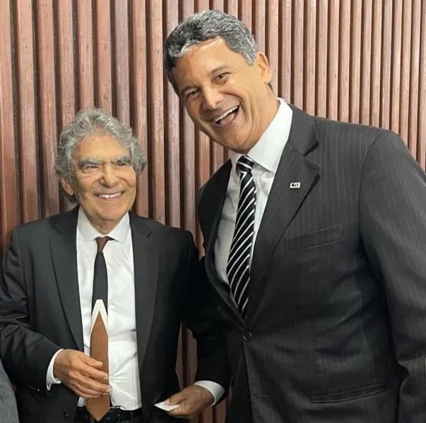 Ex-ministro do STF, Carlos Ayres Britto, e o advogado criminalista Vivaldo Amaral