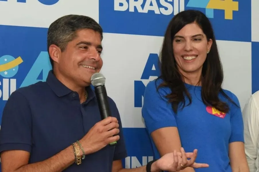 ACM Neto (União Brasil) e a vice Ana Coelho (Republicanos)