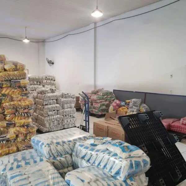 Depósito da Prefeitura, onde são armezenados os alimentos da merenda escolar de Barreiras