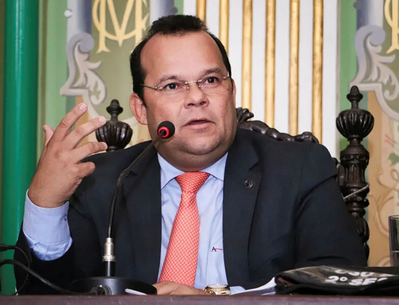 Geraldo Junior (MDB), emitiu uma nota criticando a atuação da prefeitura