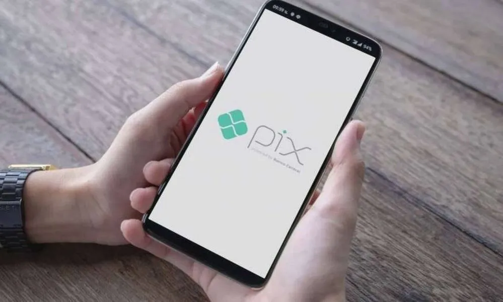 O PIX é um sistema de pagamento eletrônico instantâneo e gratuito oferecido pelo Banco Central