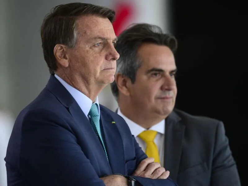 Jair Bolsonaro (PL) e Ciro Nogueira (PP): filiados a partidos do centrão estarão juntos nestas eleições