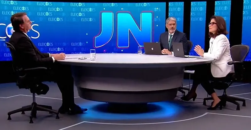 Jair Bolsonaro foi entrevistado na noite desta segunda-feira, 22