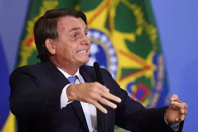 Em agosto, o PL, partido do qual Bolsonaro é filiado desde o final do ano passado, ameaçou processar candidatos que chamassem o presidente de genocida e miliciano