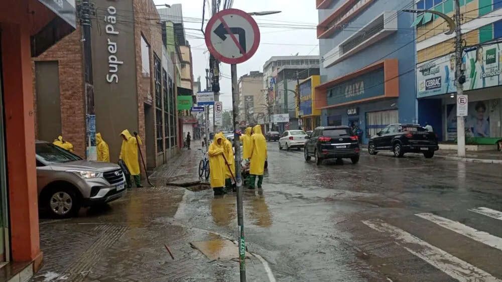 Defesa Civil do município registrou, ainda pela manhã, chuvas entre 30 e 60 milímetros