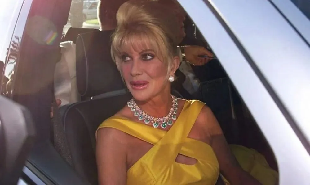Em outubro de 2017 Ivana publicou o livro "Raising Trump" no qual relatava ter ensinado a seus filhos "o valor do dinheiro, a não mentir, a não enganar, a não roubar, e o respeito aos demais"