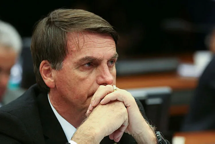 Jair Bolsonaro (PL) tem questionado segurança das urnas eletrônicas e processo eleitoral como um todo, mas sem mostrar provas