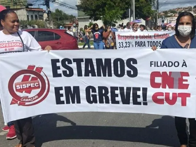 Greve dos professores de rede municipal  de  Camaçari deve ser suspensa,  sob pena de multa diária de R$ 10 mil