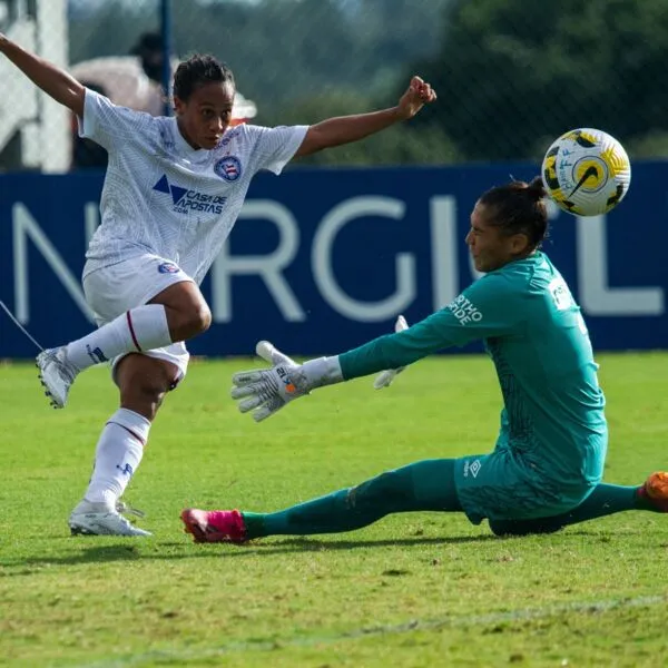 Julia Ramos e Miúda marcaram os gols do Bahia