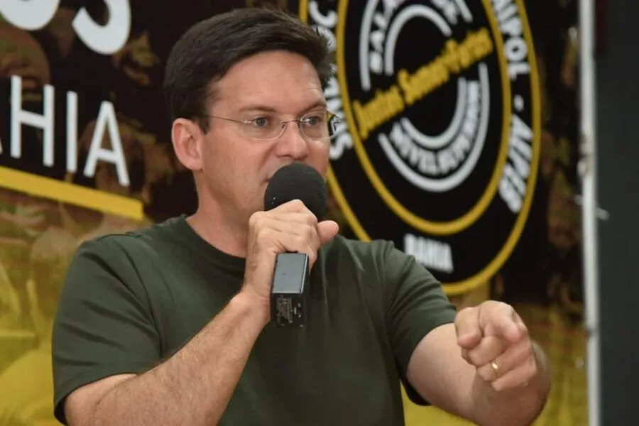 Roma foi questionado, durante entrevista, se era o único candidato a fazer real oposição ao PT na Bahia