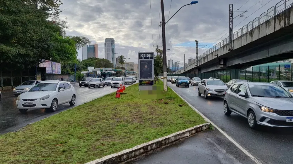 Caso aconteceu próximo à sede do Detran por volta das 7h