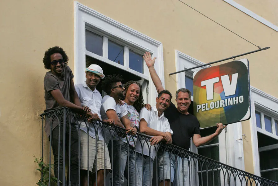 Equipe da TV: Rafael, Daniel, Thiago, Lyu, André e Salém