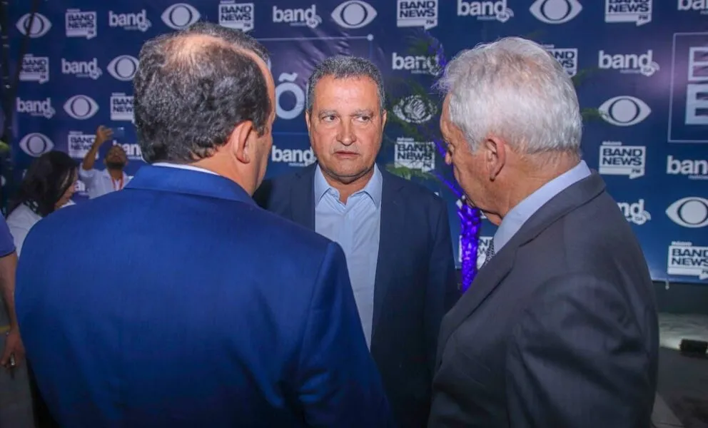 O governador Rui Costa também esteve no debate da Band