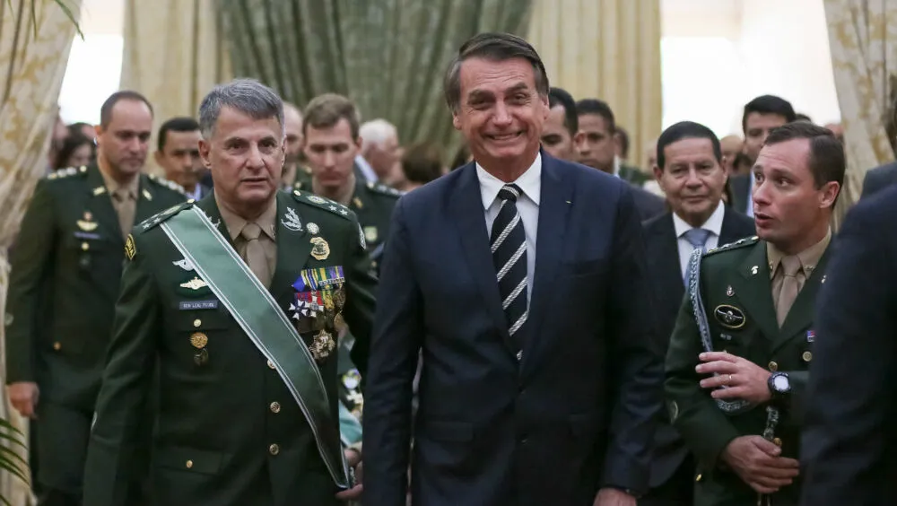 Salário habitual pago aos interessados é de R$ 35 mil