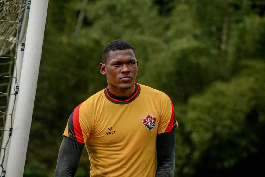 Goleiro é uma das joias da base do Leão e atuou na rodada de classificação do time