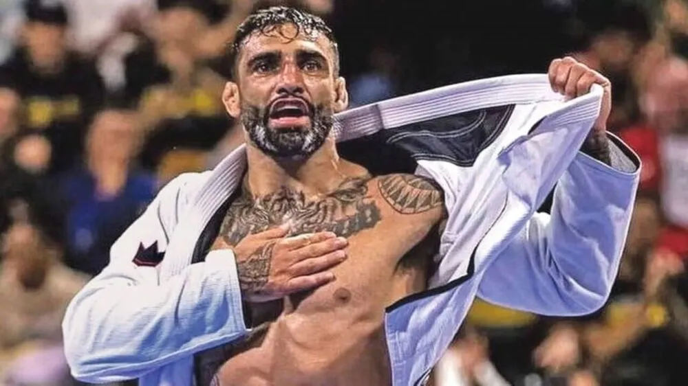 Leandro Lo foi um lutador brasileiro de jiu-jítsu, oito vezes campeão mundial