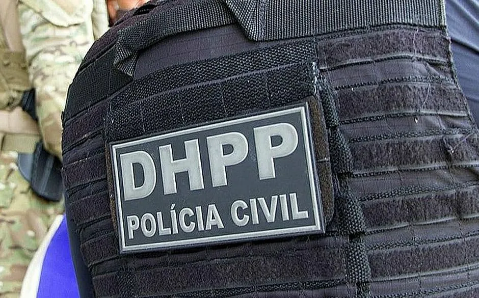 A criminosa foi pega em flagrante e levada para a delegacia pelos policiais da 48ª Companhia Independente da Polícia Militar e está à disposição da Justiça