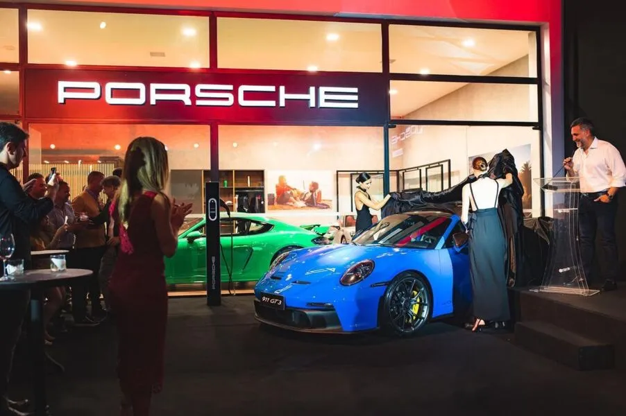Espaço Porsche Salvador foi inaugurado na Bahia Marina