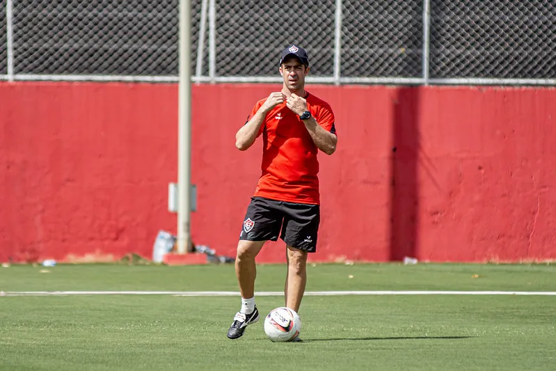 Vitória encara o Figueirense pela Série C