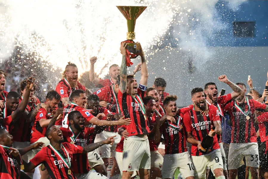 O Milan voltou a conquistar um 'Scudetto' na temporada 2021/22