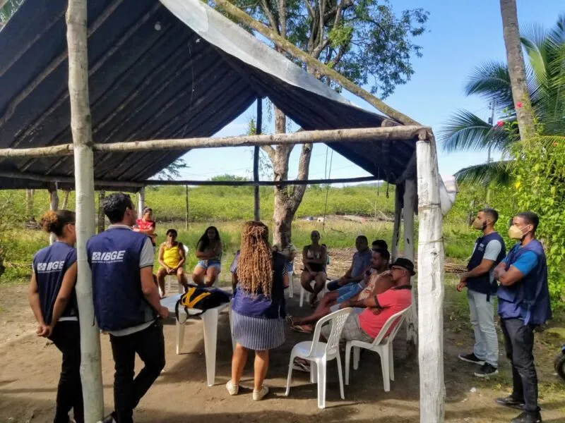 Reunião em localidade quilombola no recôncavo da Bahia