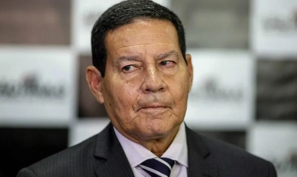 Mourão disse que a decisão de Fachin entra em conflito com decisões tomadas pelo Legislativo e pelo Executivo