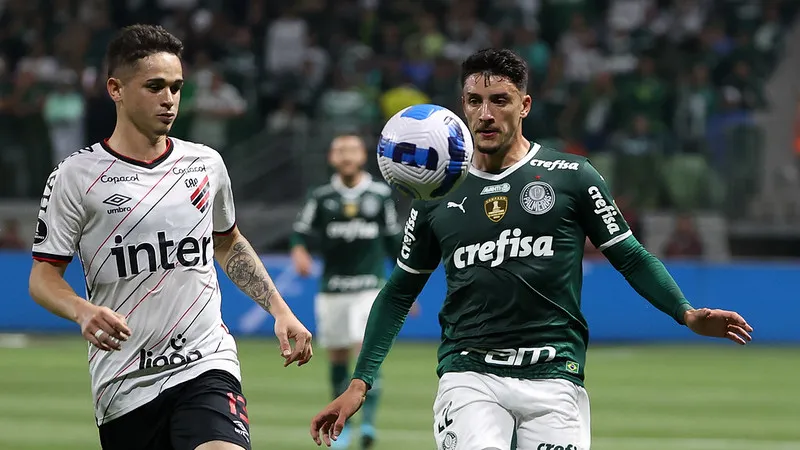 O Athletico aguarda o vencedor do duelo entre Flamengo e Vélez Sarsfield