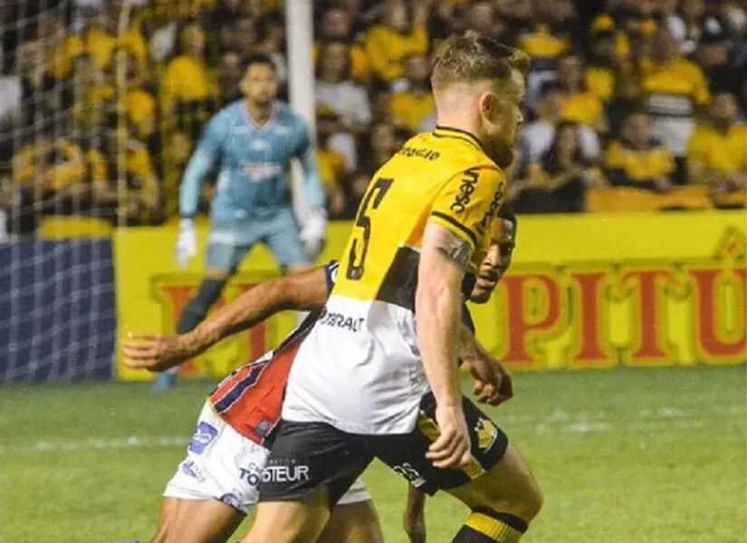 Bahia abre 10 pontos do Londrina, 5º colocado