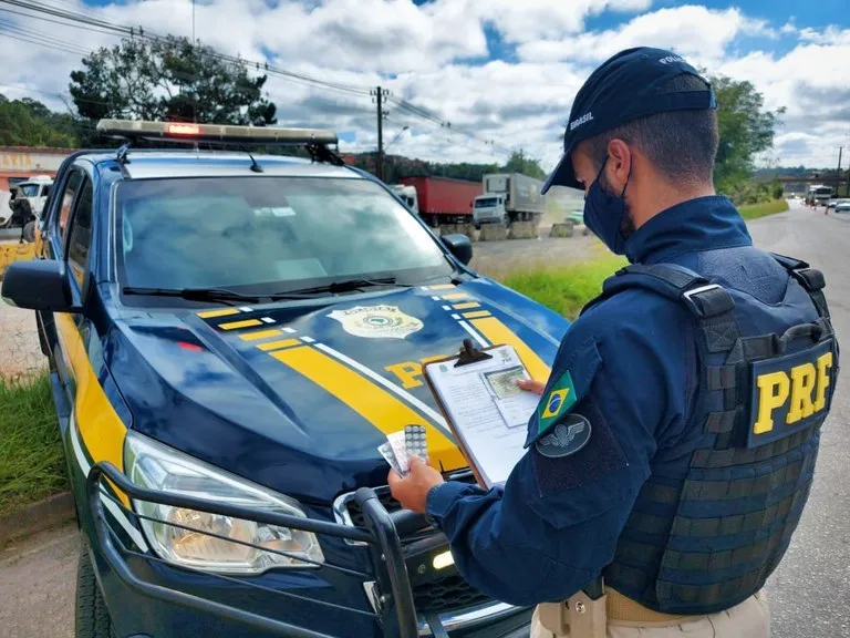 Caminhoneiro estava dirigindo por várias seguidas sem descanso