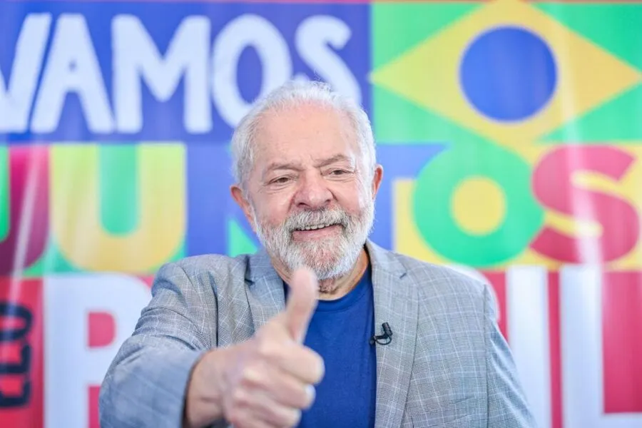 Campanha de Lula (PT) declarou gastos de R$ 700 mil com a produção de jingles, slogans e vinhetas