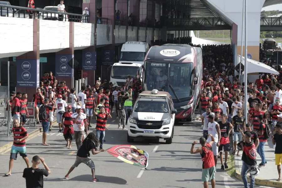 Jogadores desembarcaram na tarde deste domingo em Salvador