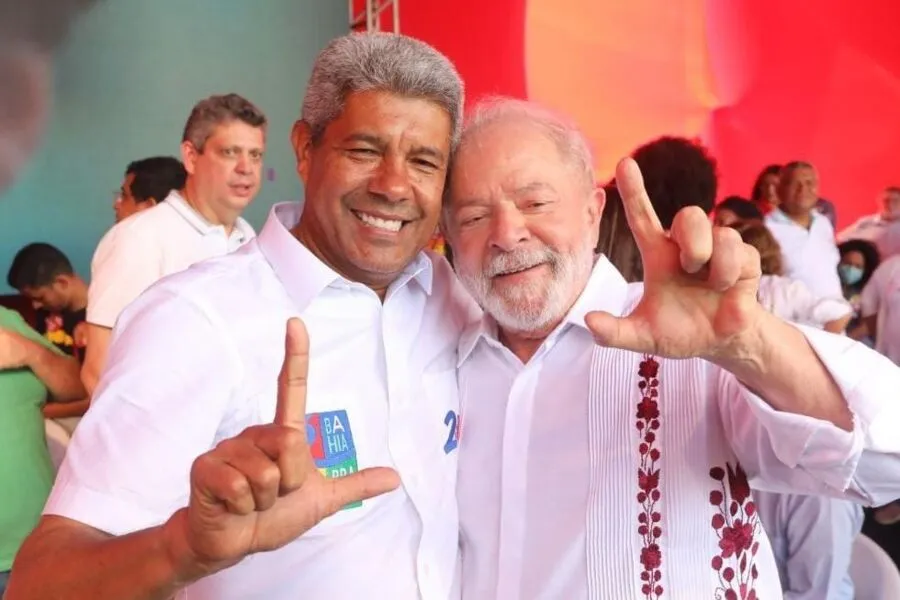 “O resultado da pesquisa [que coloca Jerônimo Rodrigues com 46,5% das intenções de voto] demonstra a força do 13, de Lula e do nosso projeto", diz o presidente do PT na Bahia, Éden Valadares