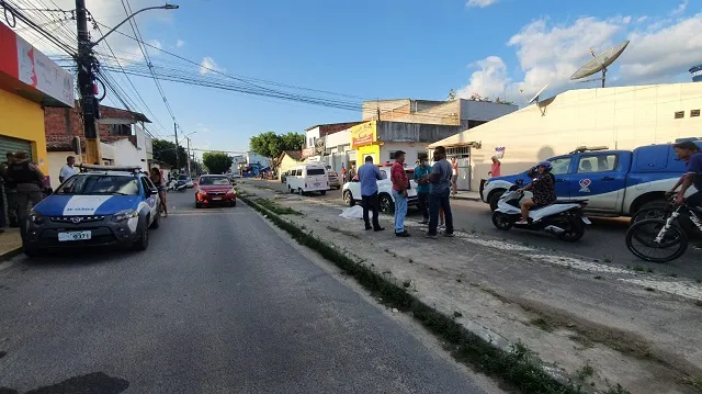 Crime aconteceu na tarde desta segunda-feira no Conjunto Feira VII