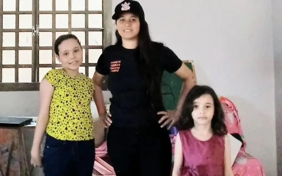 Irmãs foram mortas por afogamento, choques e golpes de faca