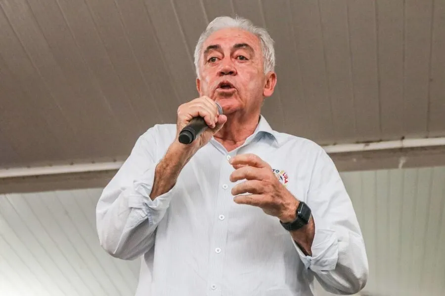 Otto Alencar  é reeleito senador da República