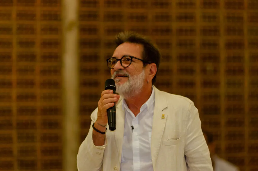 O reitor da Universidade Federal da Bahia (Ufba), Paulo Miguez