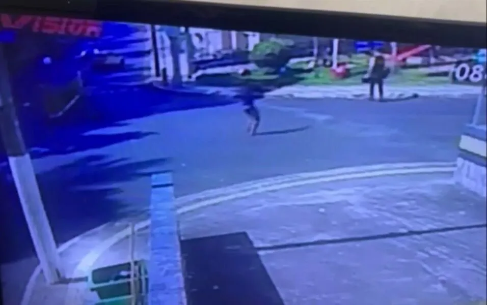 Ainda não há informações se os suspeitos já foram encontrados