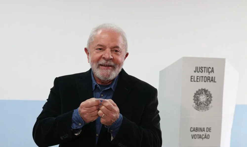 Lula aparece na frente em primeira pesquisa AtlasIntel