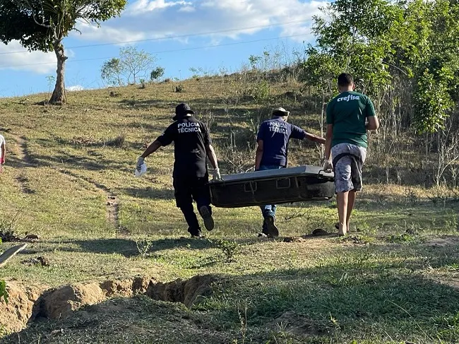 Mãe e filho teriam sido vistos pela última vez na segunda-feira, 10