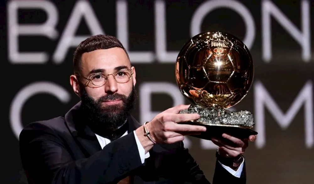 Karim Benzema desbanca concorrência e vence Bola de Ouro