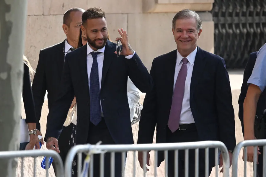 "Meu pai sempre cuidou de tudo", declarou Neymar