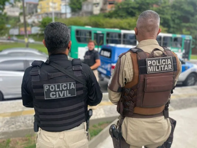 O veículo modelo Doblô, foi localizado na cidade de Simões Filho