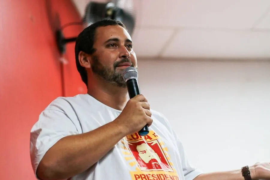 Éden Valadares diz que ACM Neto tenta esconder aliança com Bolsonaro