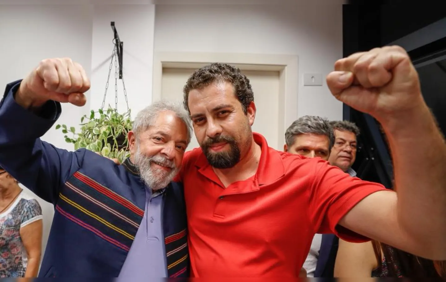 Boulos e Lula durante ato político