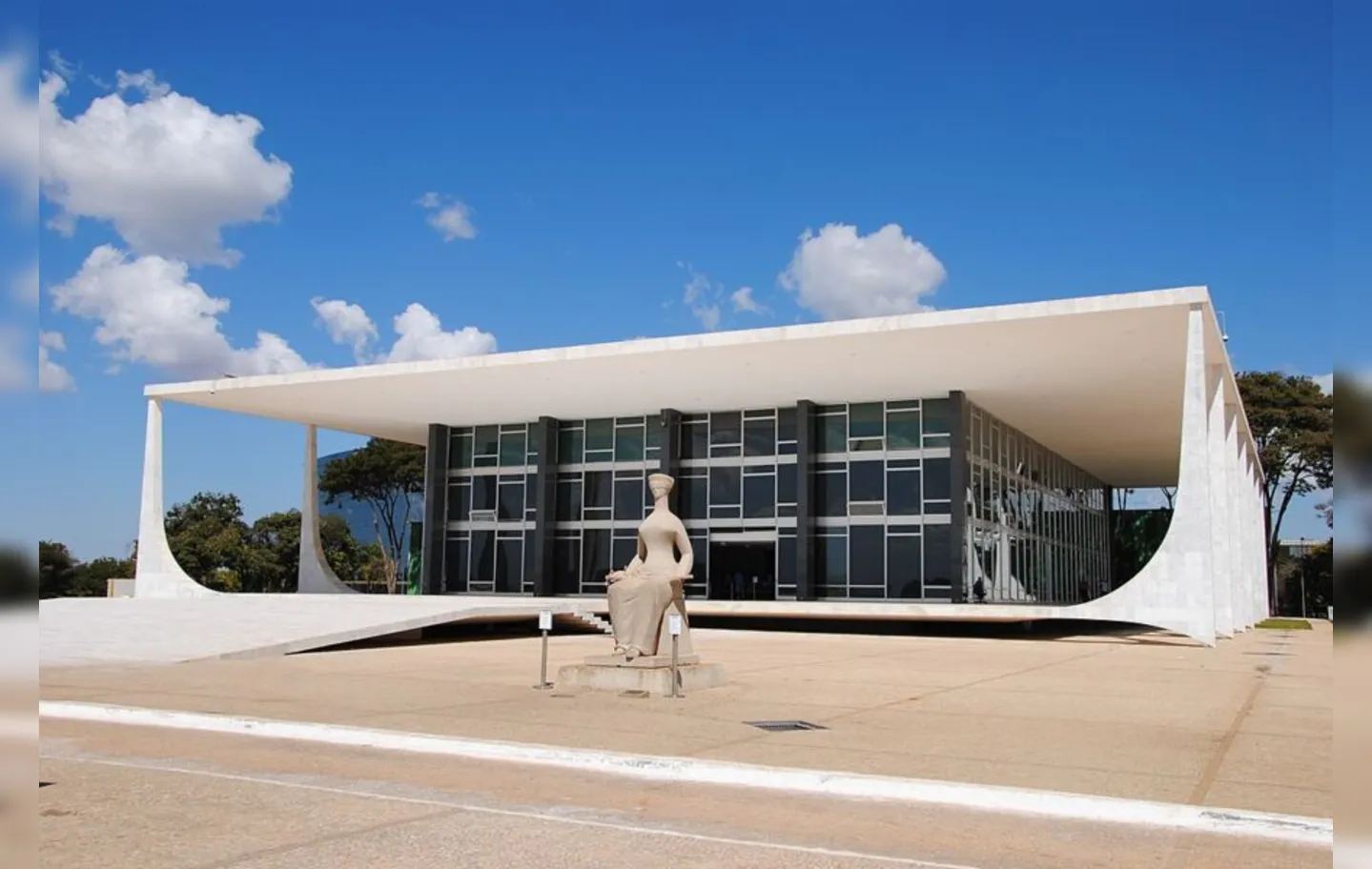 Sede do Supremo Tribunal Federal em Brasília, Distrito Federal, Brasil
