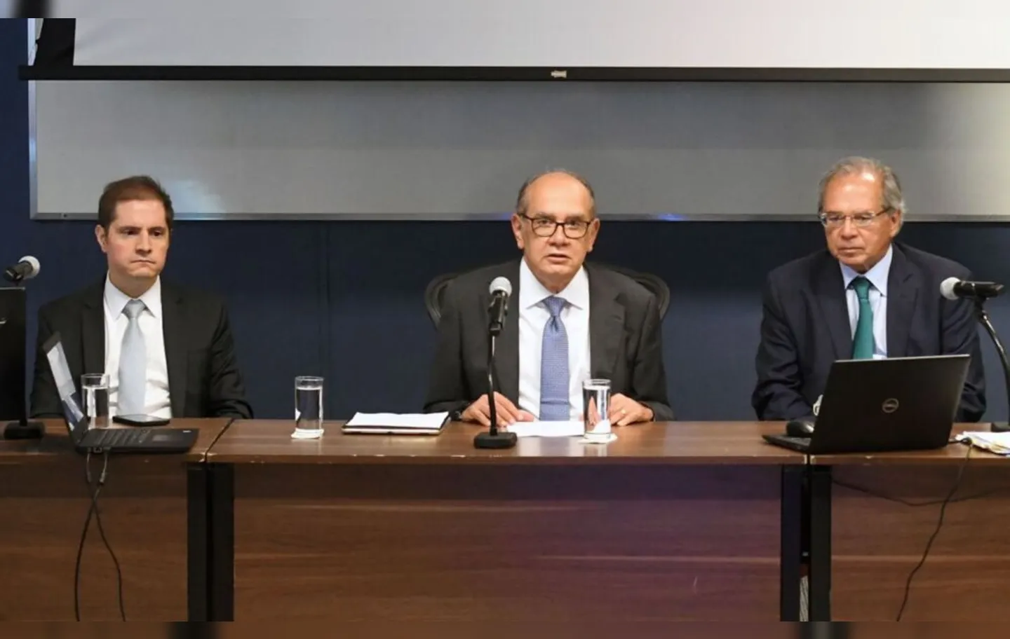 O ministro da Economia, Paulo Guedes, participou de audiência de conciliação entre estados e a União, promovida pelo ministro Gilmar Mendes, sobre o teto do ICMS