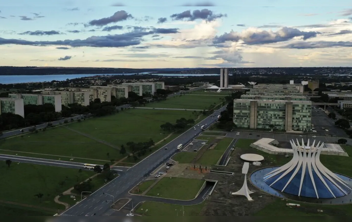 Vista da Esplanada dos Ministérios em Brasília